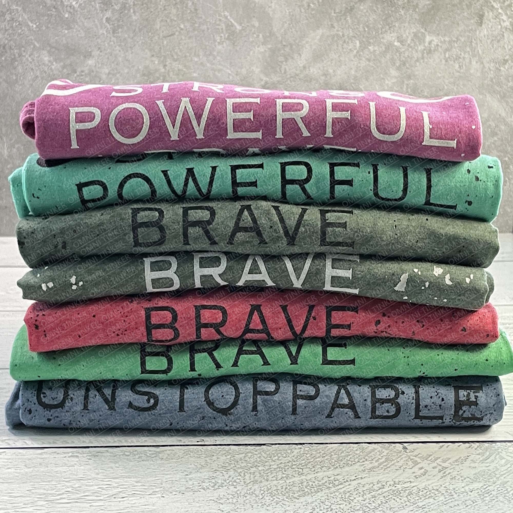 She Is ... | T-shirt |